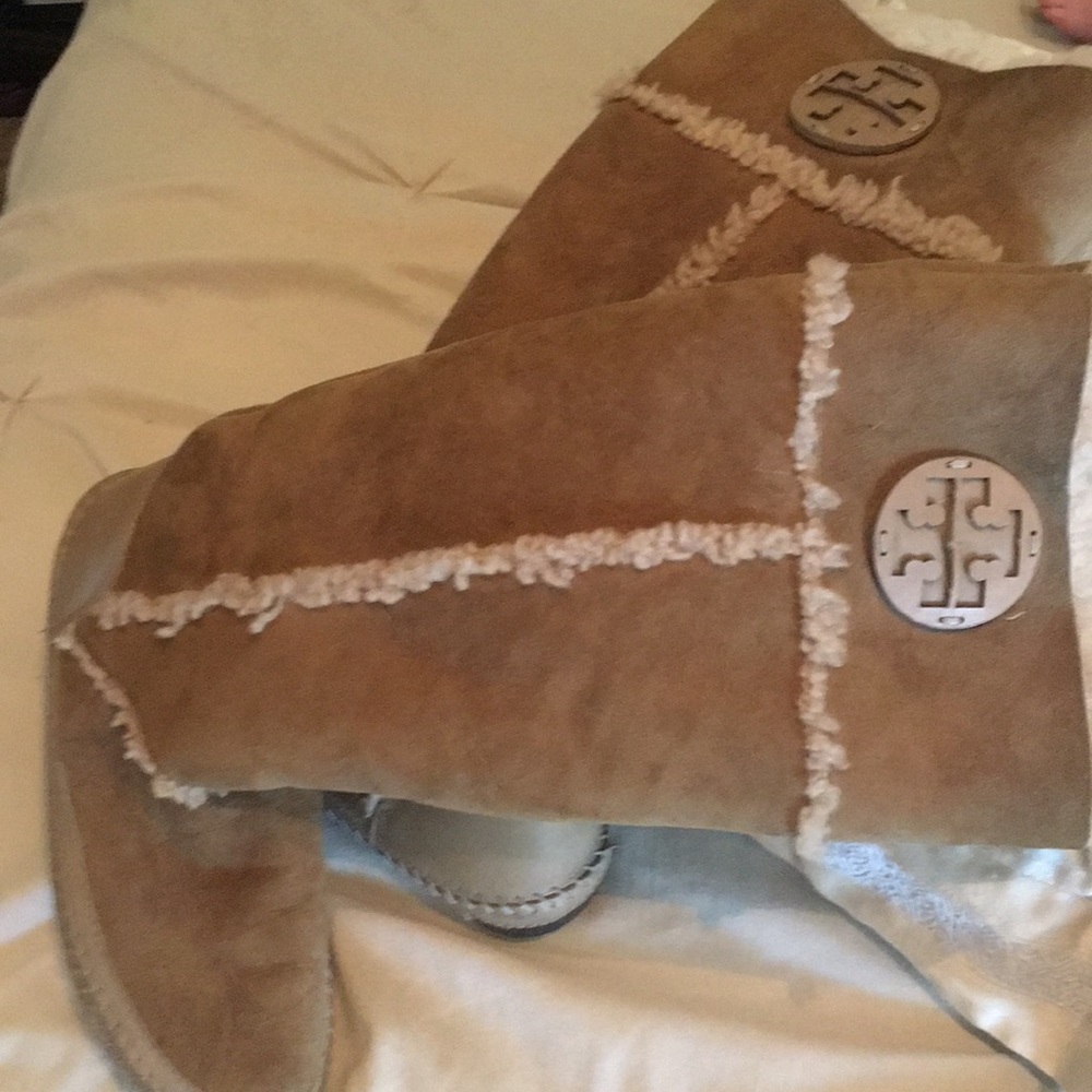 🍁FALL is near 🍁 Authentic Tory Burch Boots